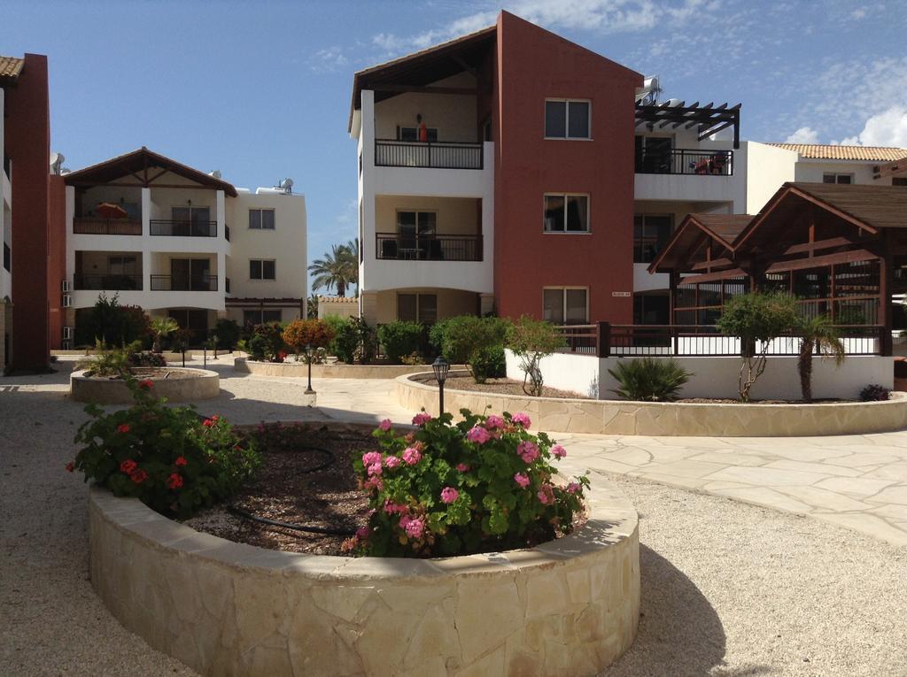 Adriana Holiday Resort Paphos Exteriör bild